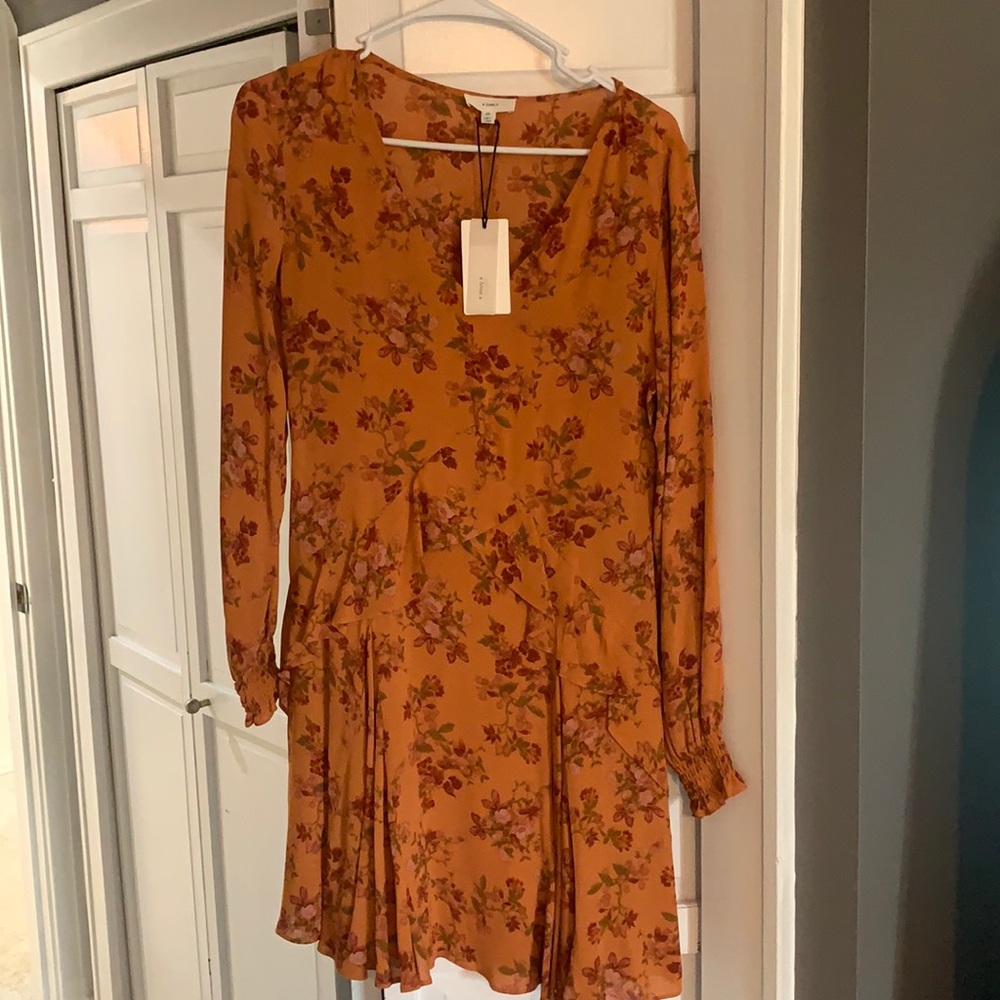 A loves a brand new dress
